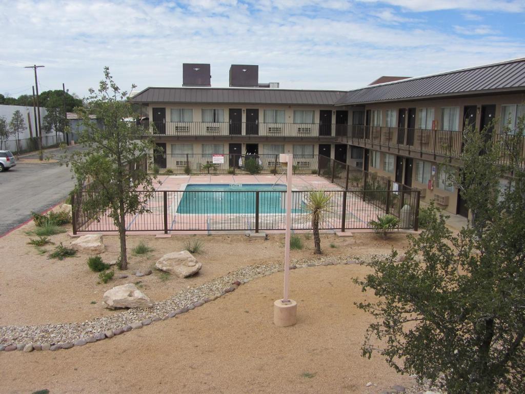 Howard Johnson By Wyndham Odessa Tx Zewnętrze zdjęcie