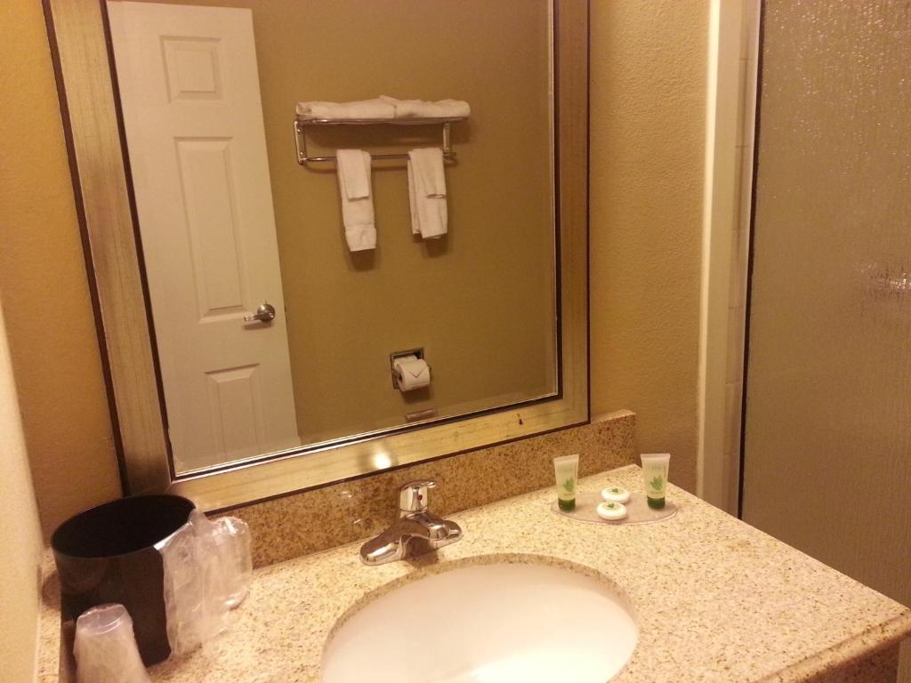 Howard Johnson By Wyndham Odessa Tx Pokój zdjęcie