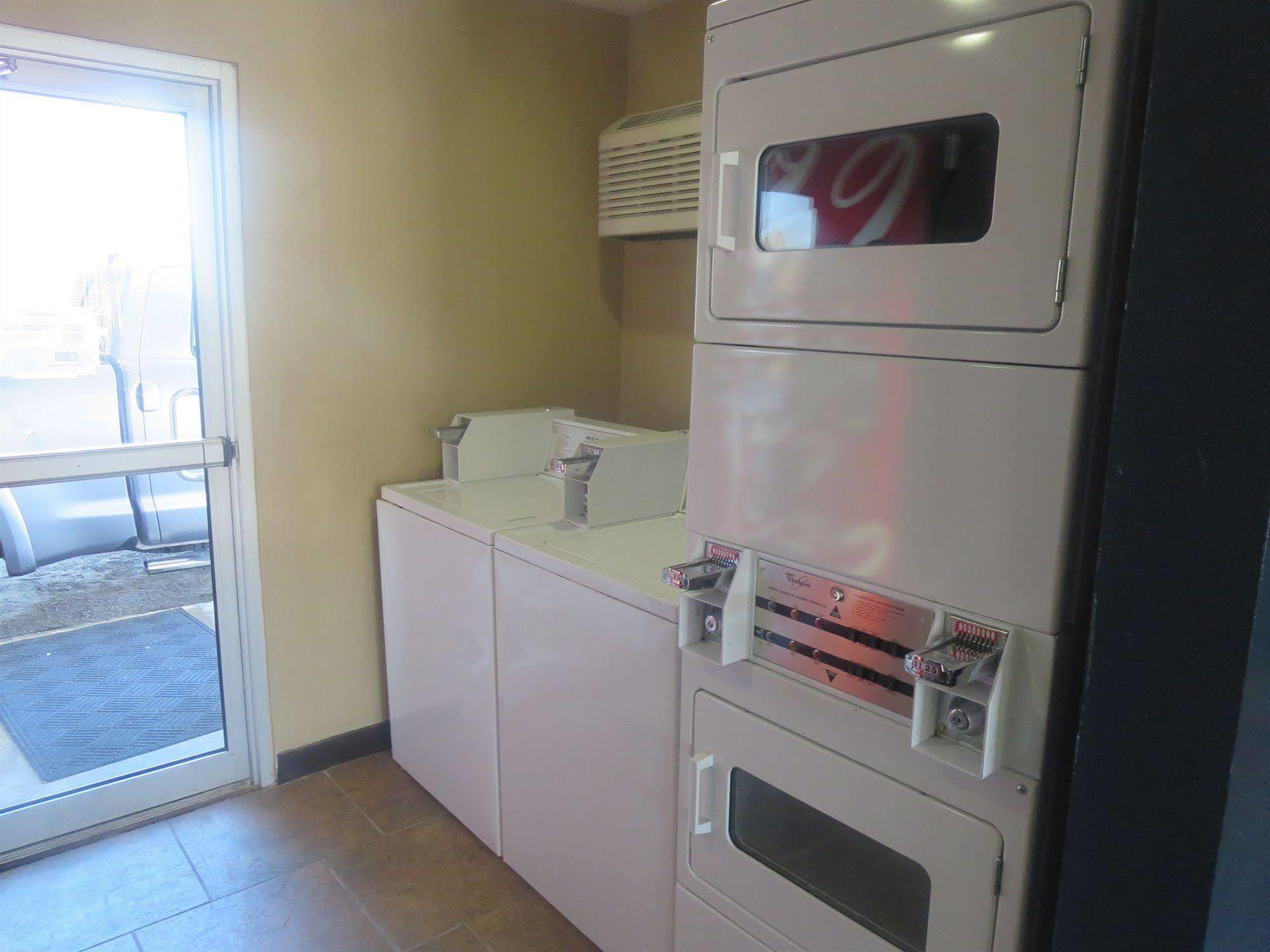 Howard Johnson By Wyndham Odessa Tx Zewnętrze zdjęcie