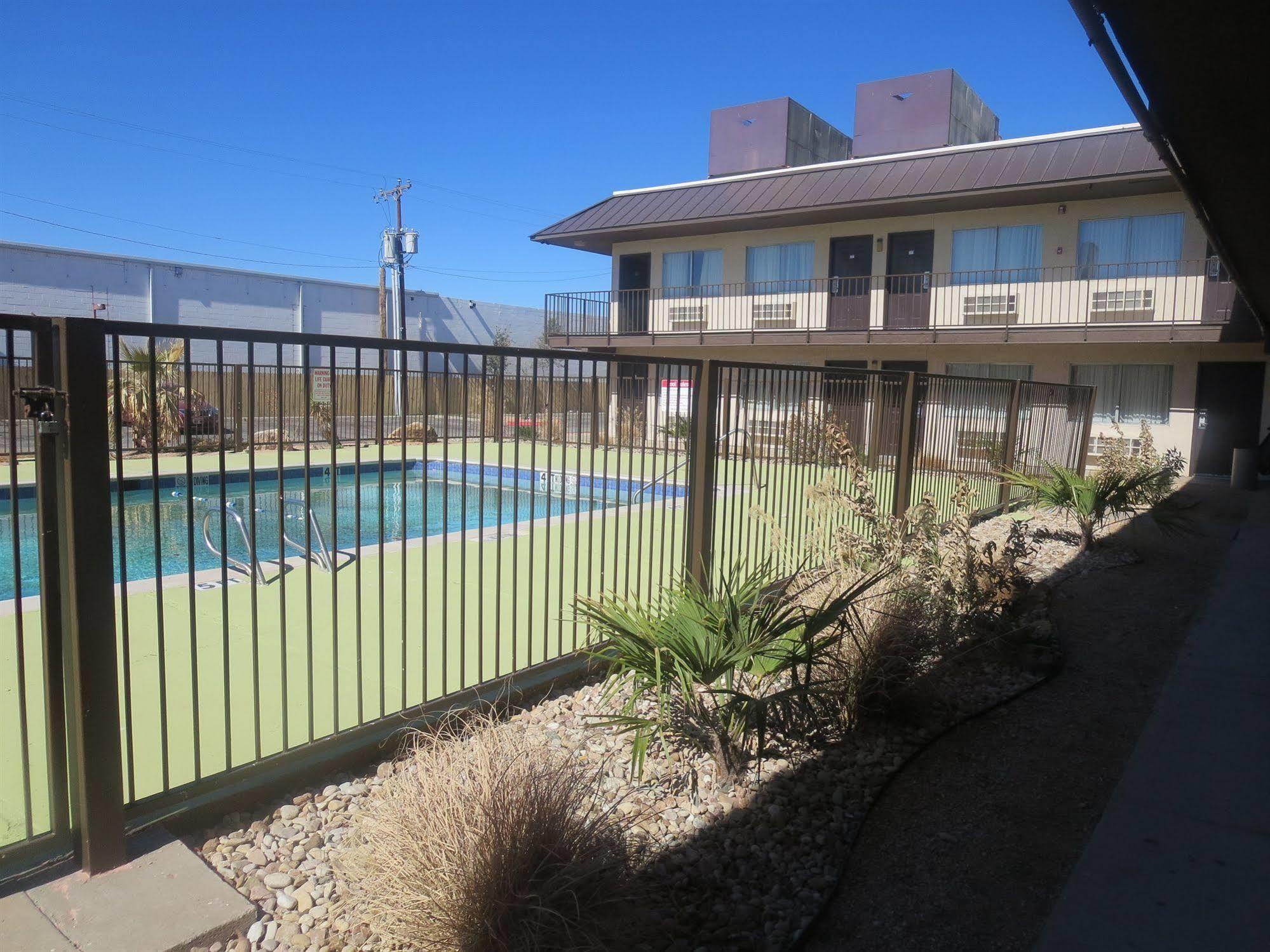 Howard Johnson By Wyndham Odessa Tx Zewnętrze zdjęcie