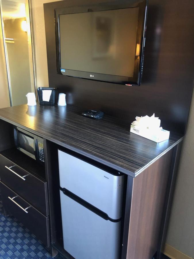 Howard Johnson By Wyndham Odessa Tx Zewnętrze zdjęcie