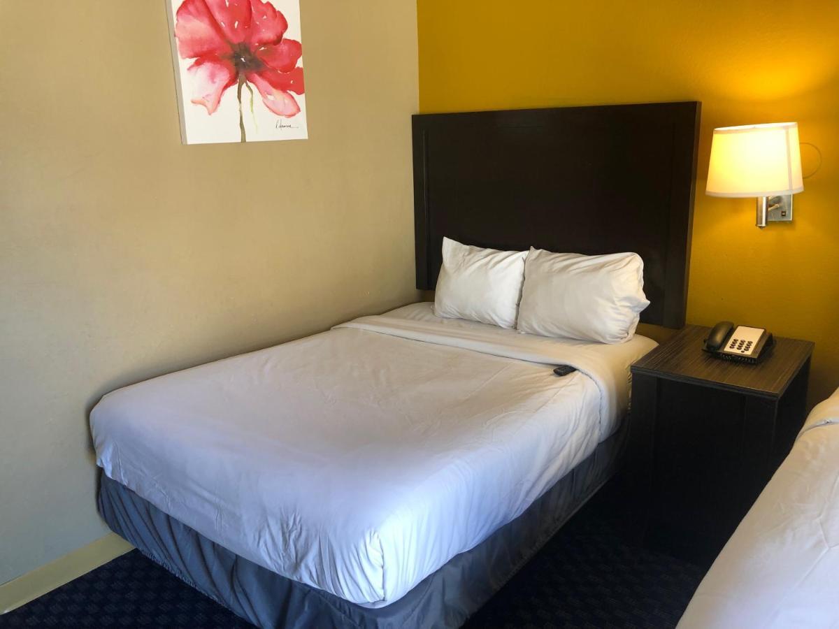 Howard Johnson By Wyndham Odessa Tx Zewnętrze zdjęcie